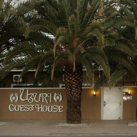 ווינדהוק Uzuri Guesthouse Cc מראה חיצוני תמונה
